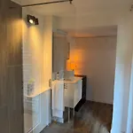 Cosy 2-bedroom For 4 Guests Near Sint-pieters Station, Perfect For Exploring Historic Apartment